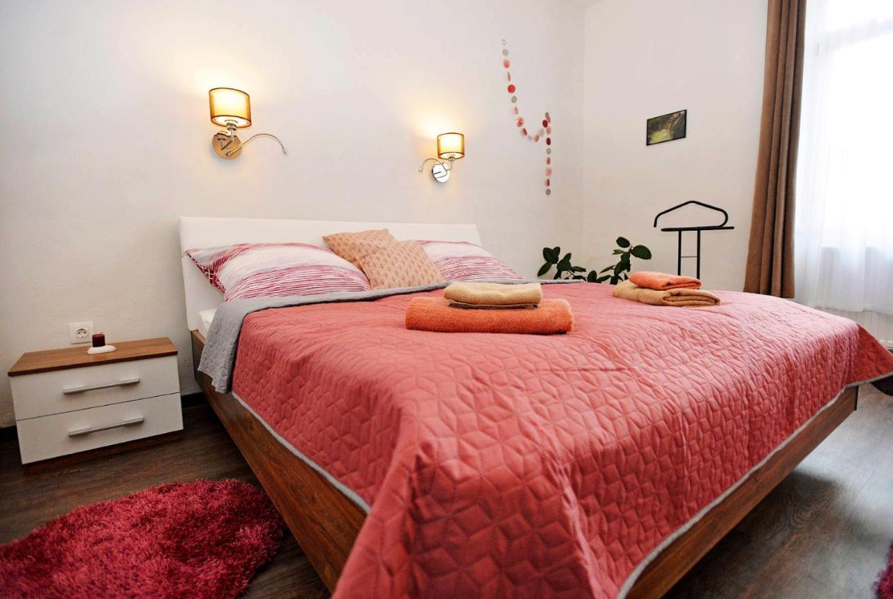 Nobilis Apartman Eger Exteriör bild