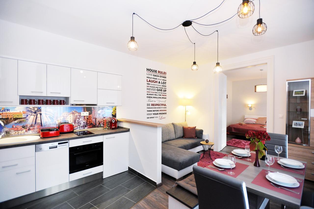 Nobilis Apartman Eger Exteriör bild